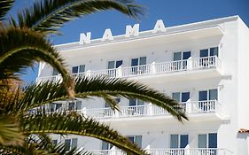 Nama Hotel Tinos
